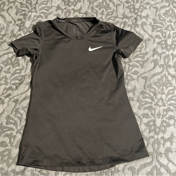 Nike Other - Like New Girls Nike Tshirt